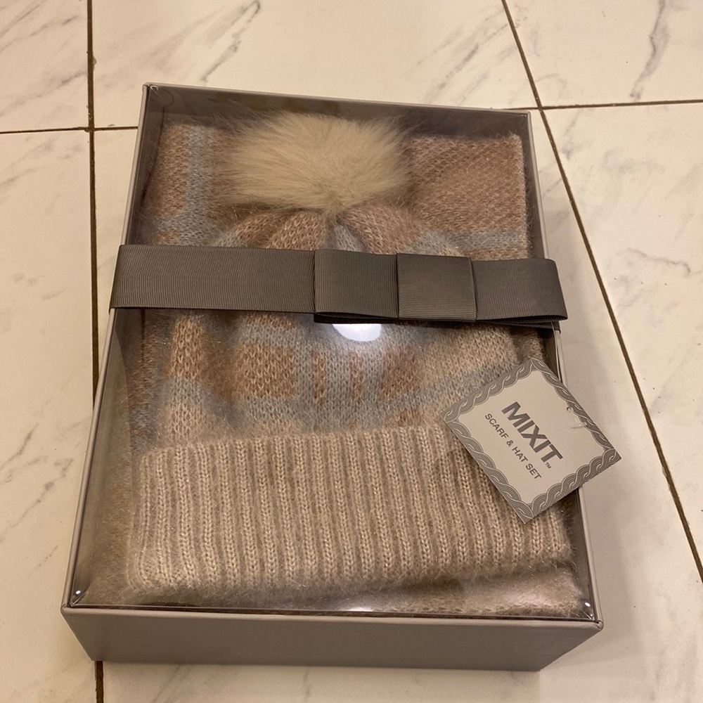 Mixit Scarf & Hat Set